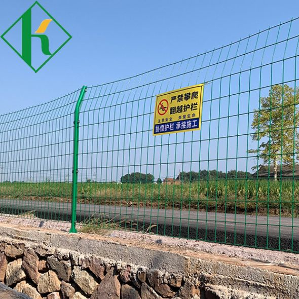 High Quality Galvanized Steel Metal Customize Pvc Coated Rigid Fence 3d Bending Curved Garden Fence Welded Mesh Fences