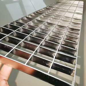 Steel Grating Used for Steel Walkway Floor Grating Stair Tread